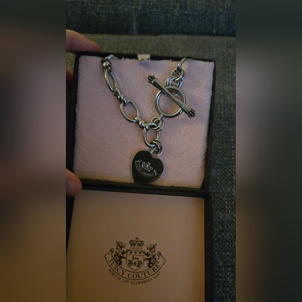 Juicy Couture Silver Heart Necklace - Picture 2 of 3